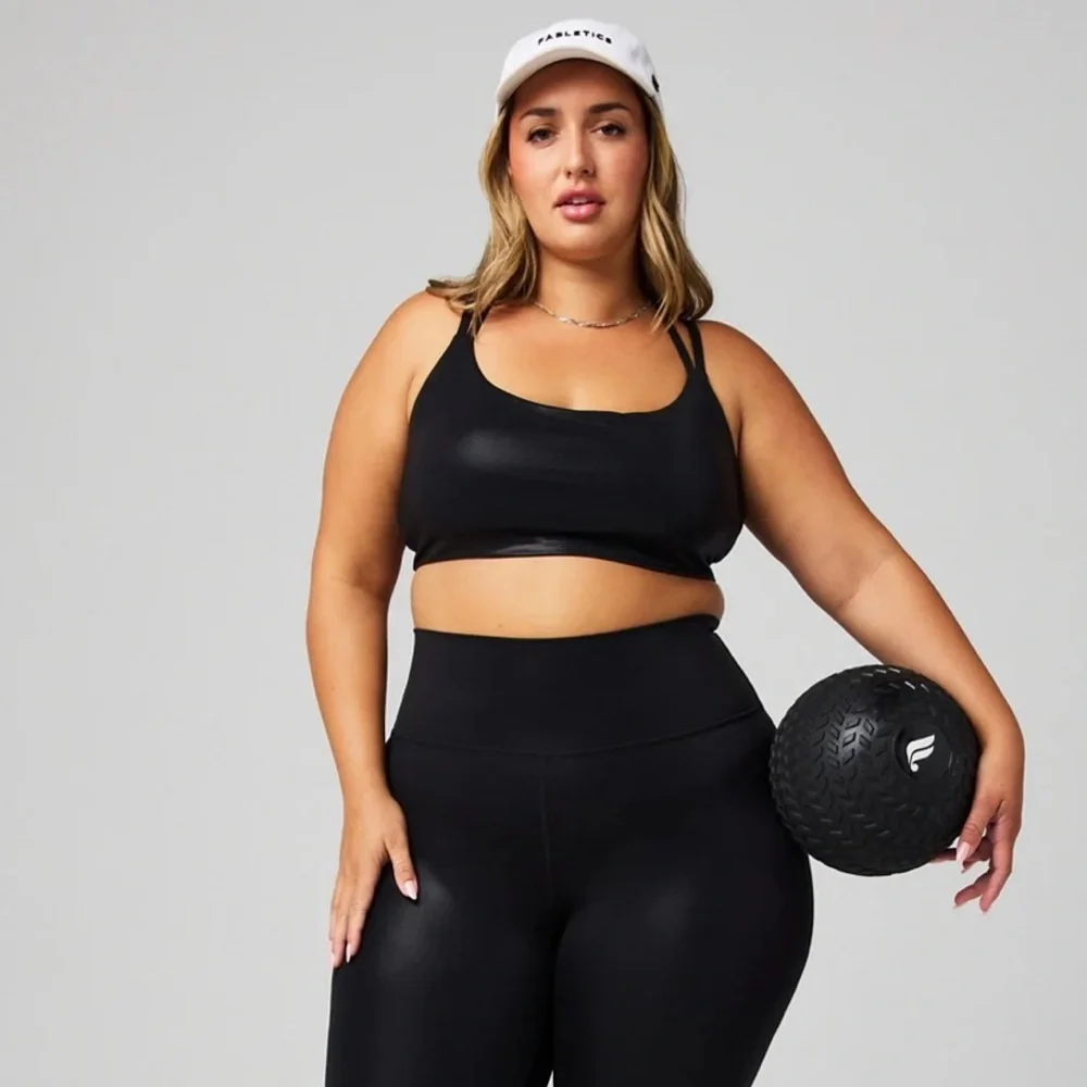 Fabletics Principal low Impact‎ Shine Bra Size XL